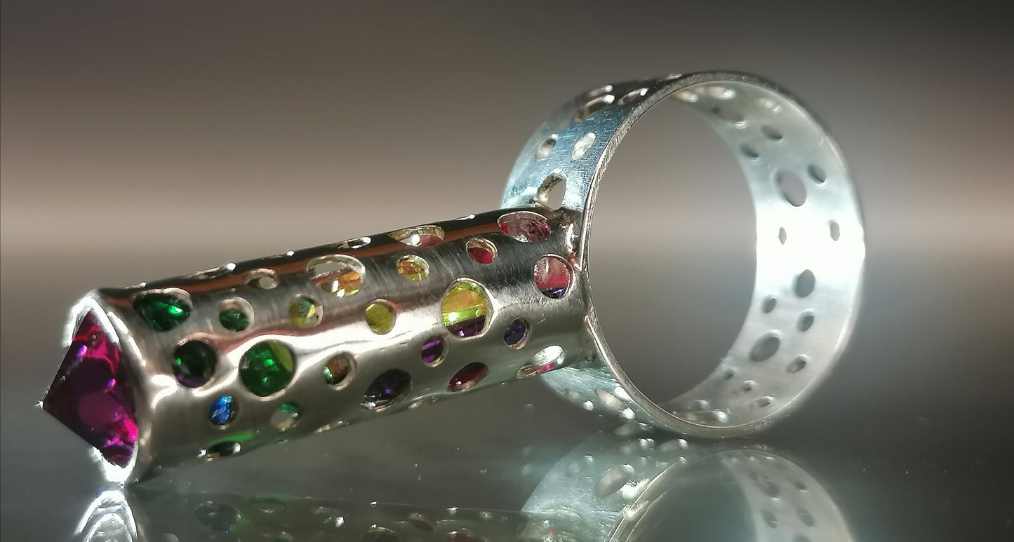 Regenbogenring mit Zirkonen