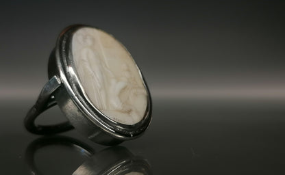 An antique style ring