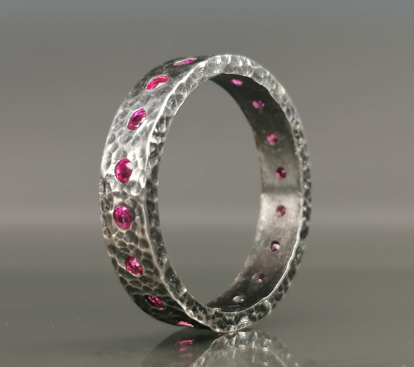 Beautiful wedding ring with cubic zirconia 