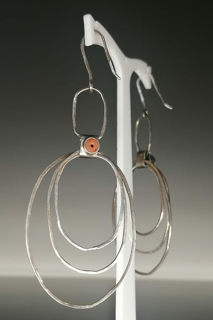 Fine earrings with natural coral 