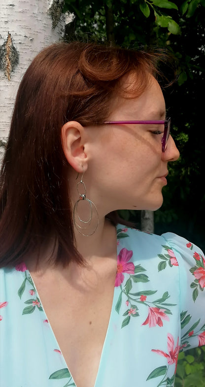 Fine earrings with natural coral 