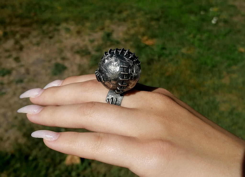 Pierścień srebro " FRANKENSTEIN"