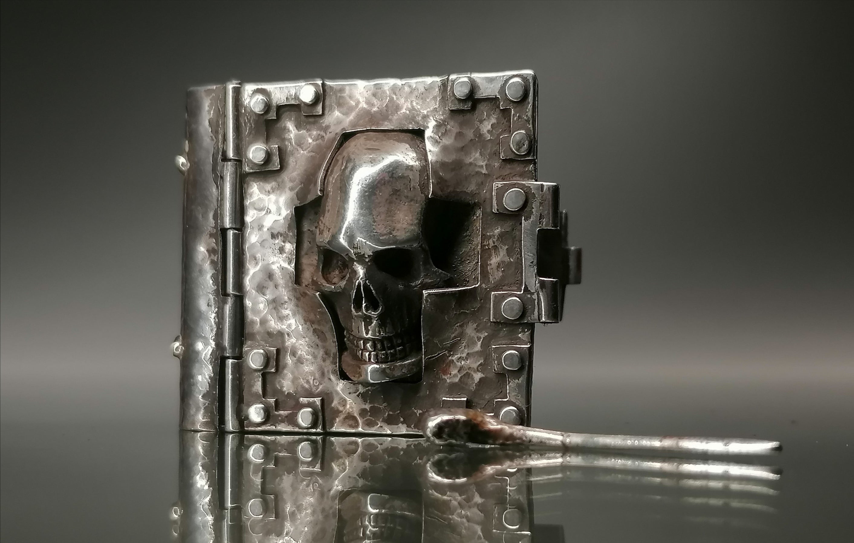 Naszyjnik srebro "KSIĄŻECZKA"