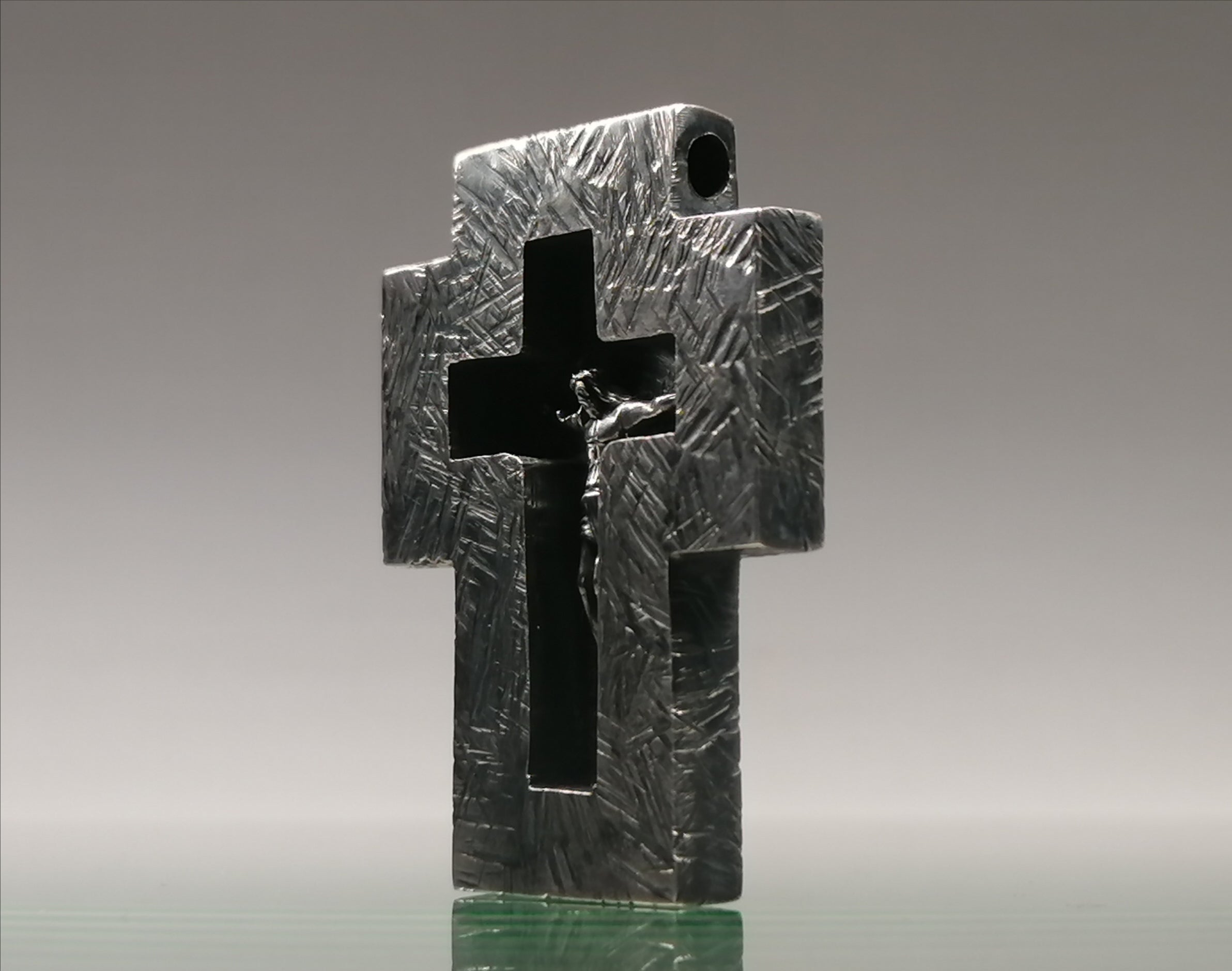 Naszyjnik  srebro/ duży krzyż