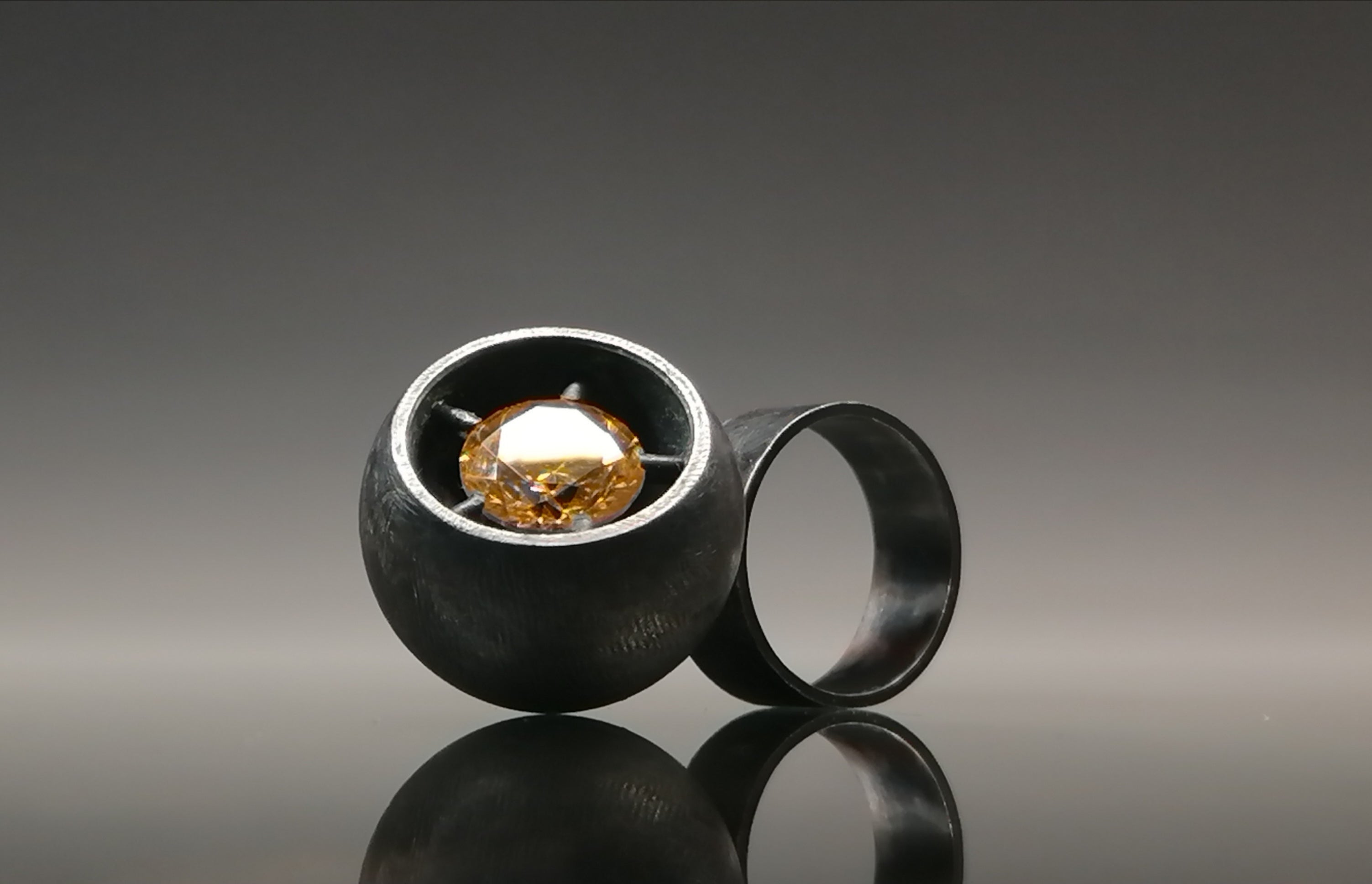 Pierścień srebro/ cyrkonia " OBSERWATOR"