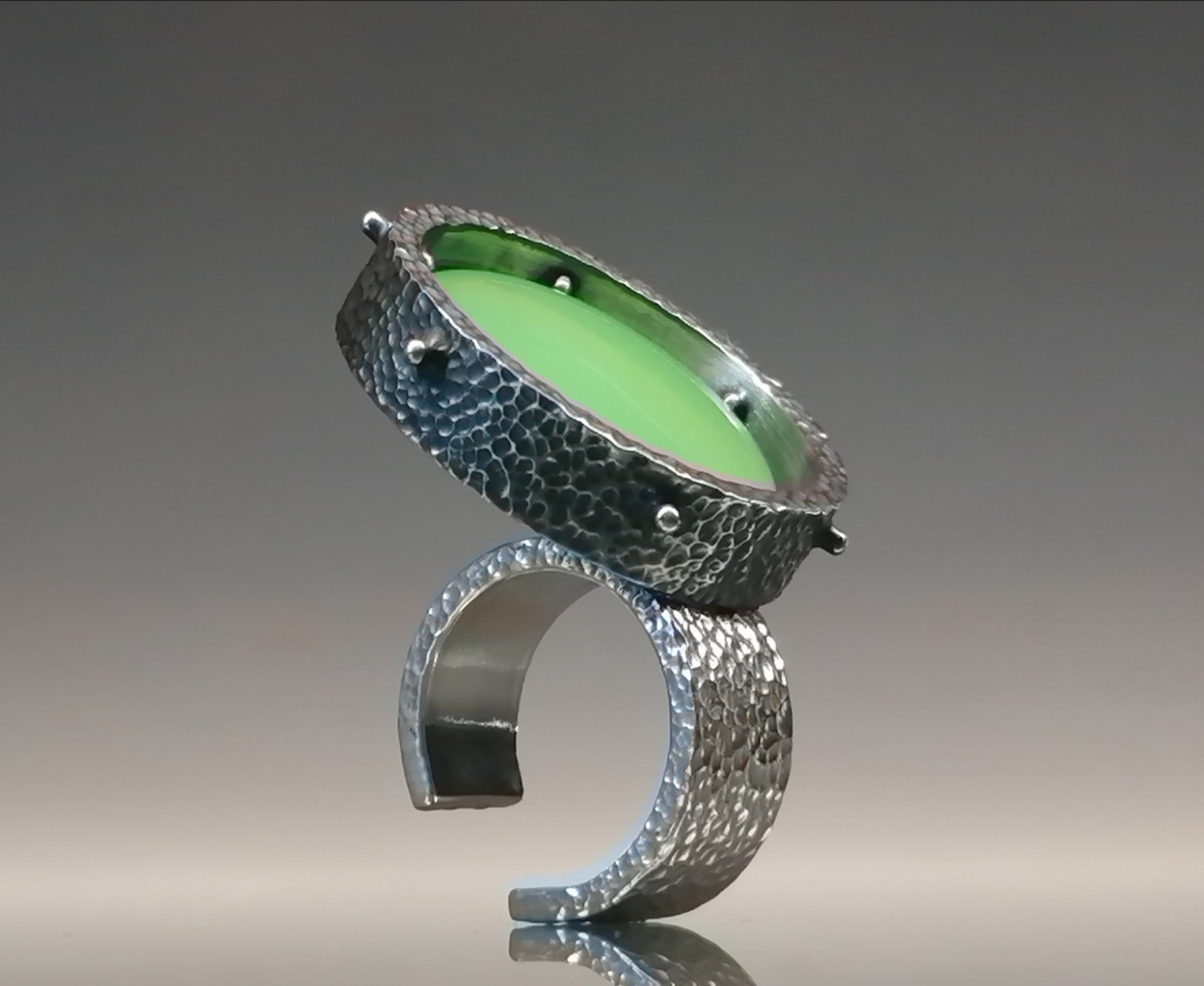 Pierścień srebro / szkło uranowe