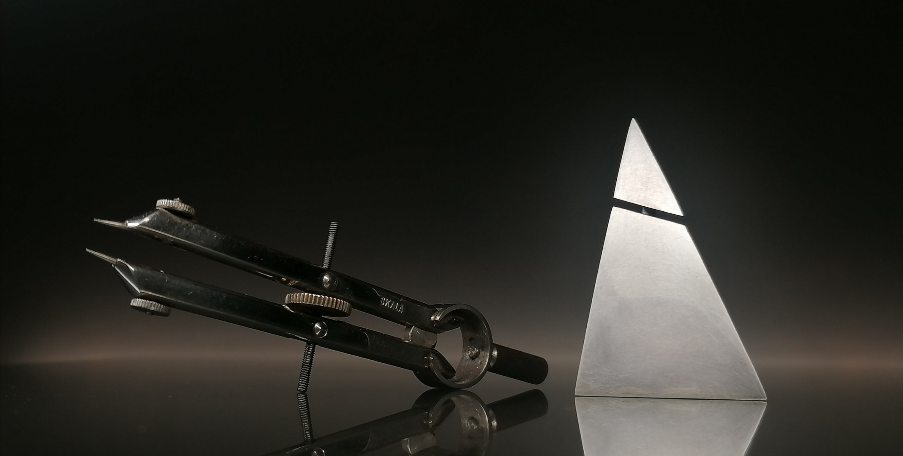 Flakon na perfumy / srebro