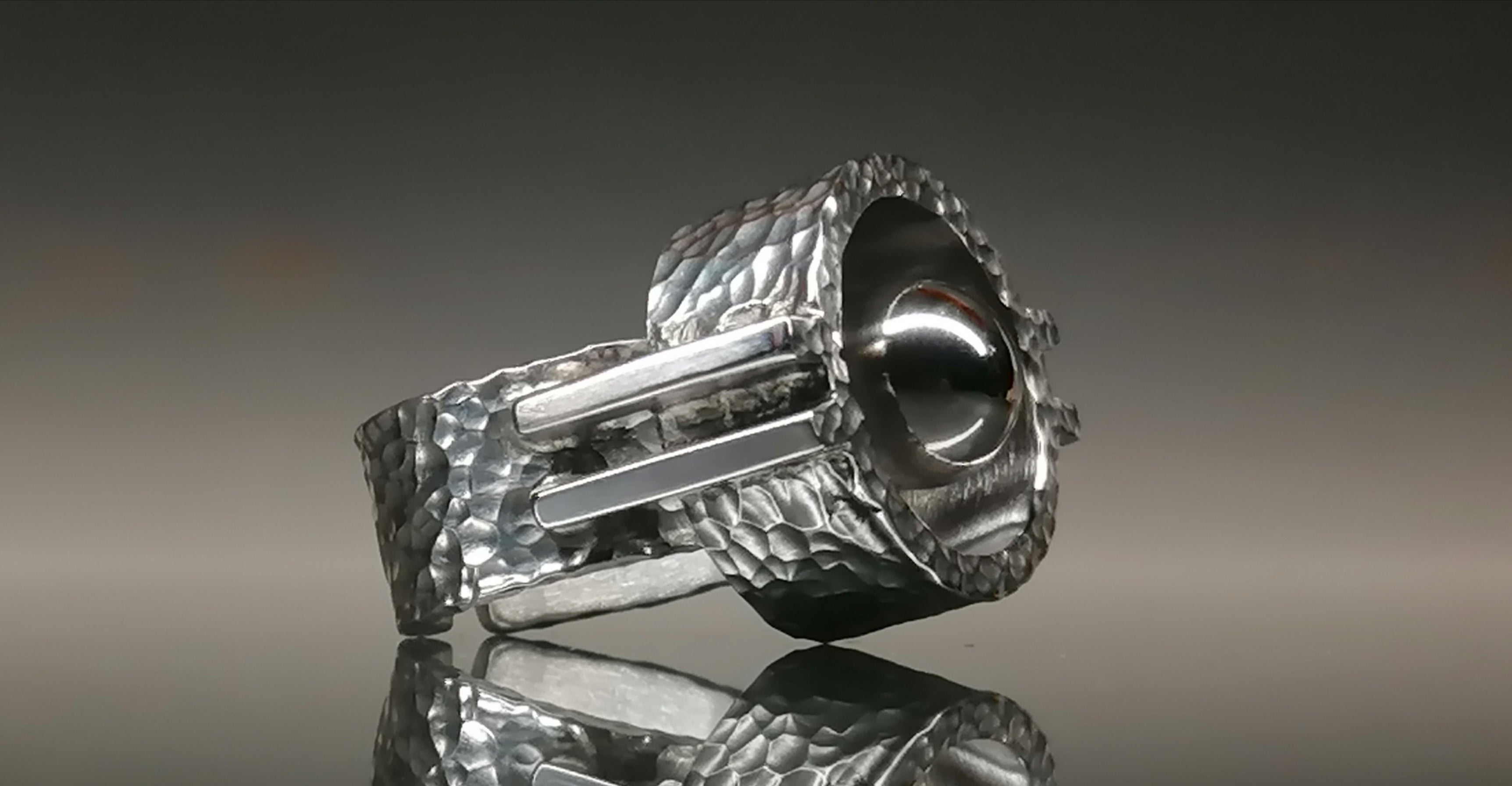 Pierścień z kulą / srebro