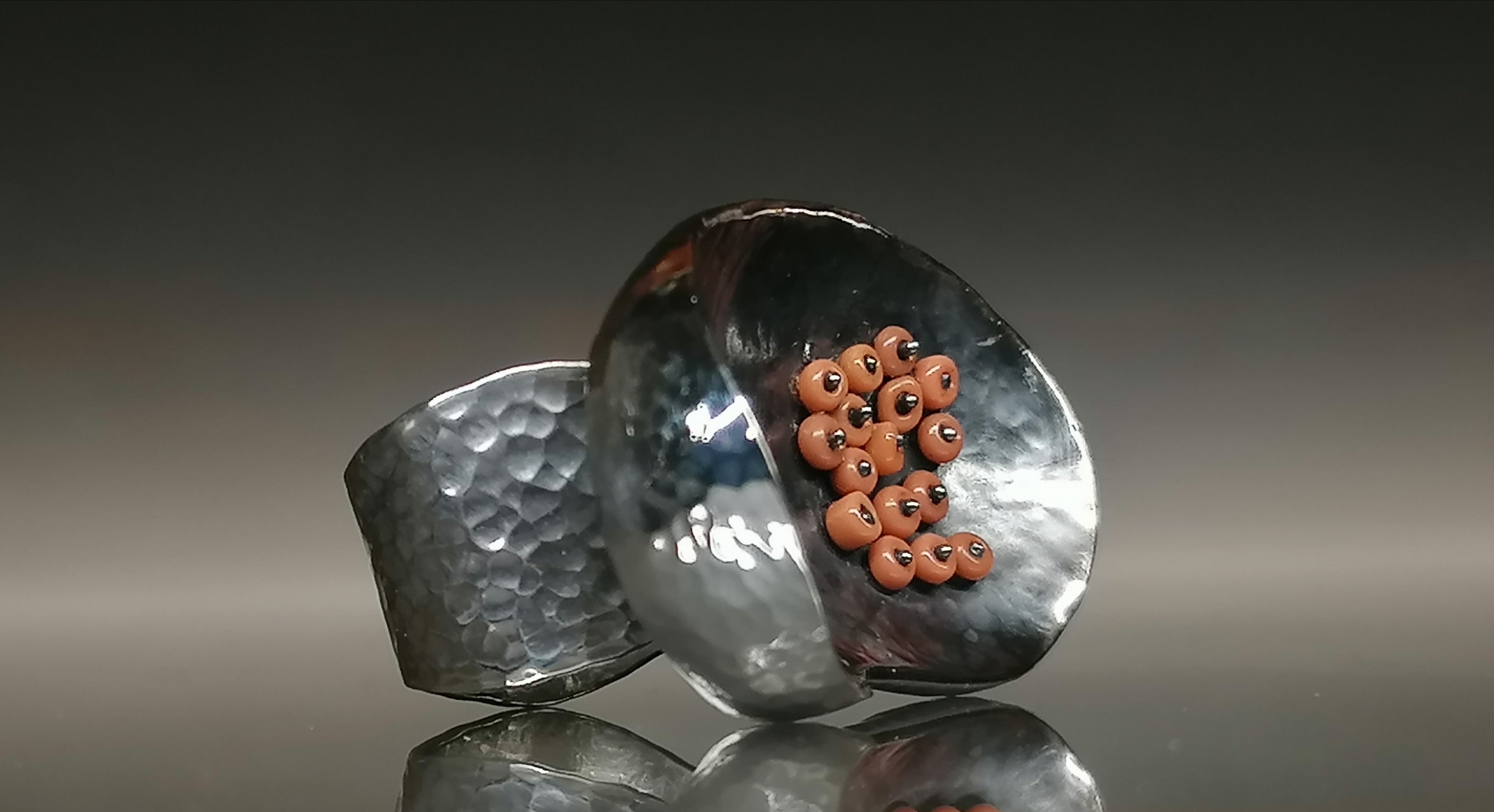 Pierścień srebro / korale