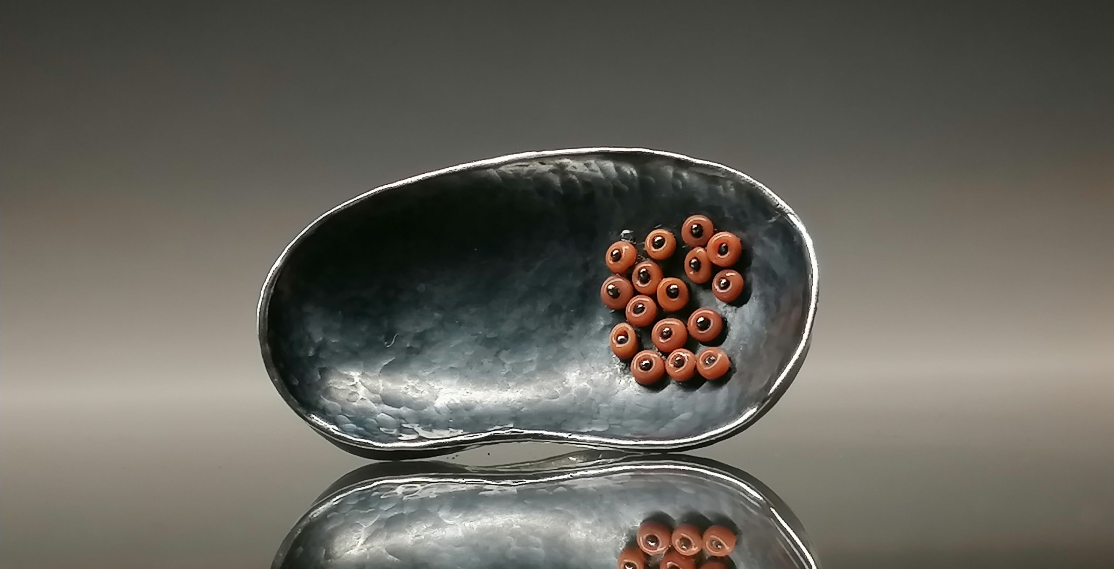 Pierścień srebro / korale