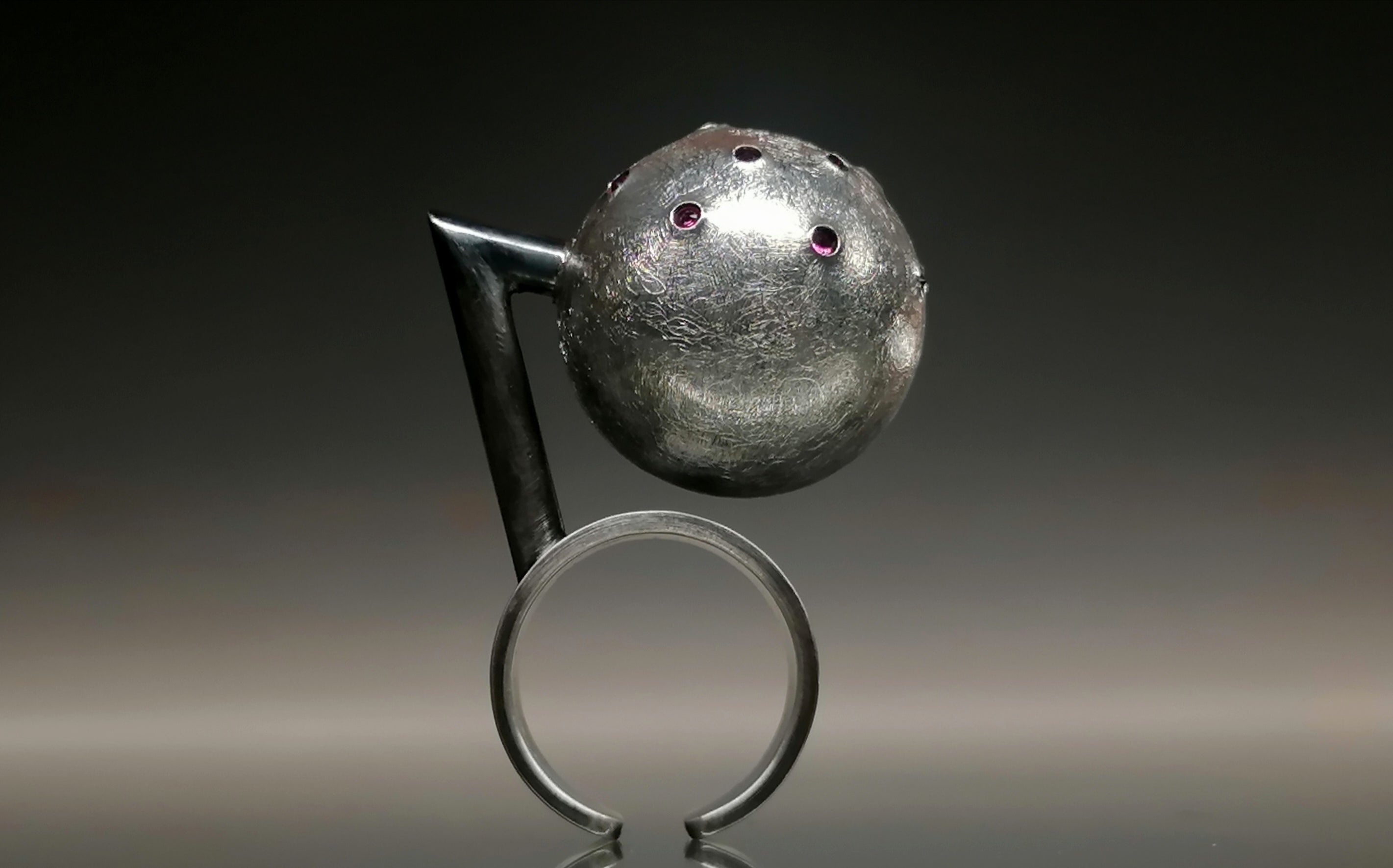 Pierścień srebro / kula