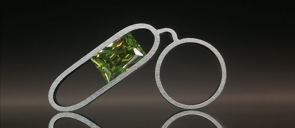 Pierścień srebro / syntetyczny oliwin