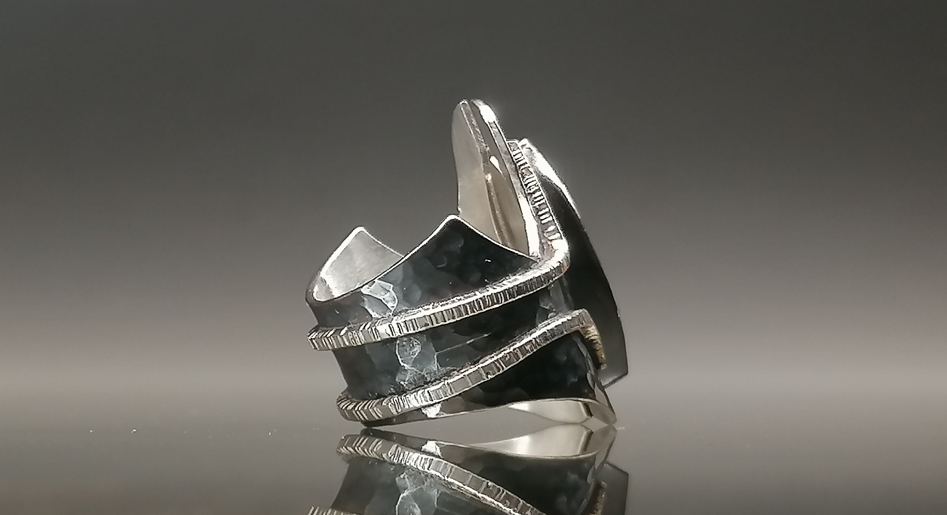 Pierścień / srebro-rubin "LORD"