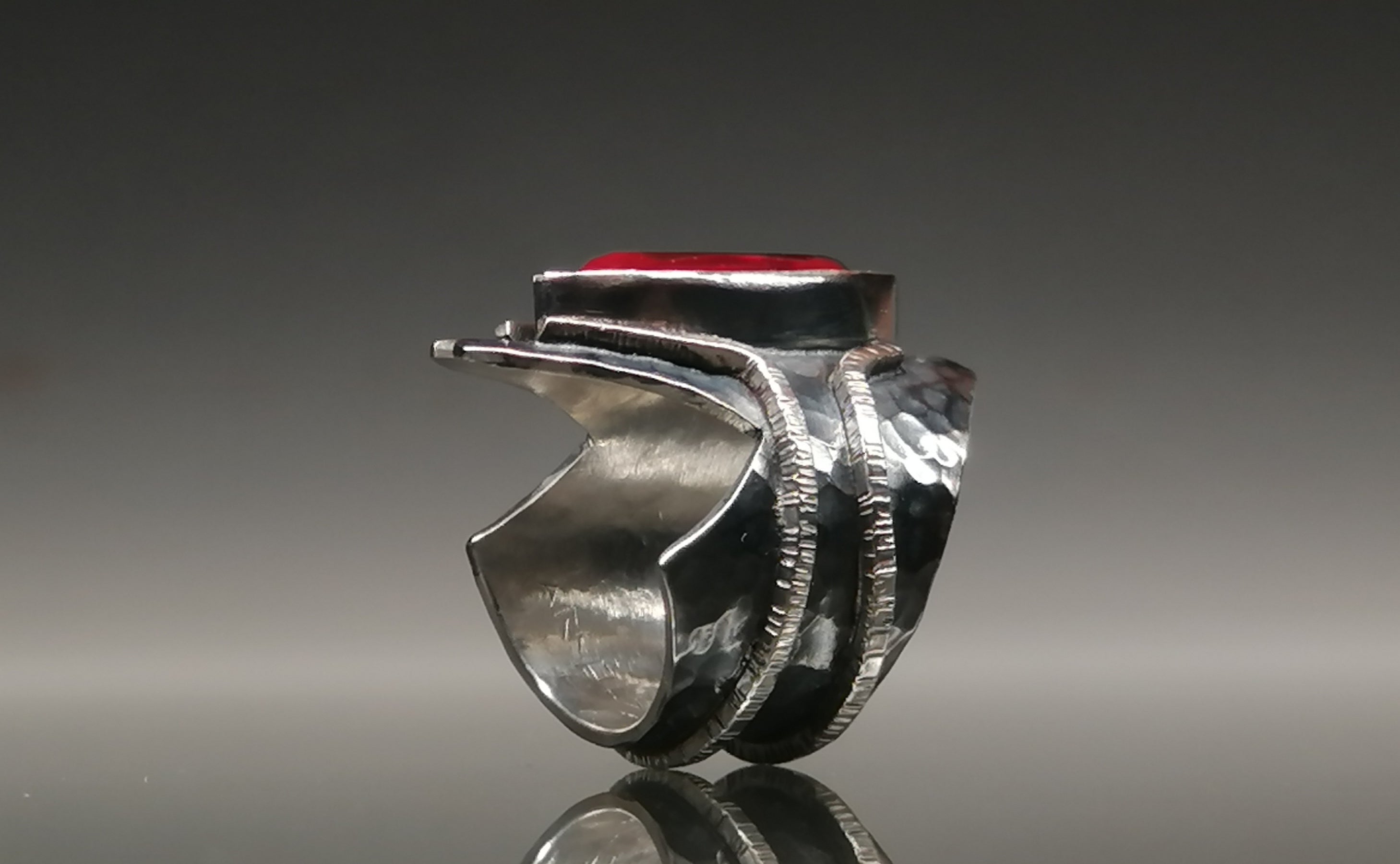 Pierścień / srebro-rubin "LORD"